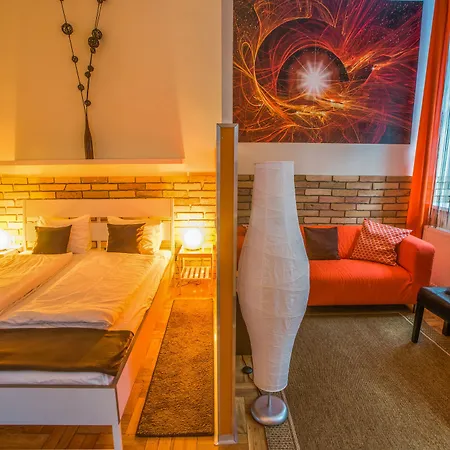 Inn Rbnb - Inner Iii. 3*