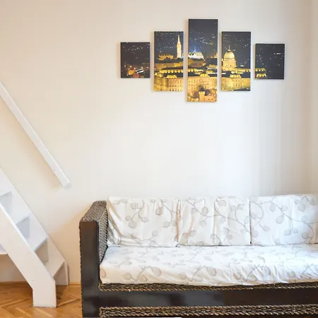 Rbnb - Inner Iii. Han/Misafirhane Budapeşte